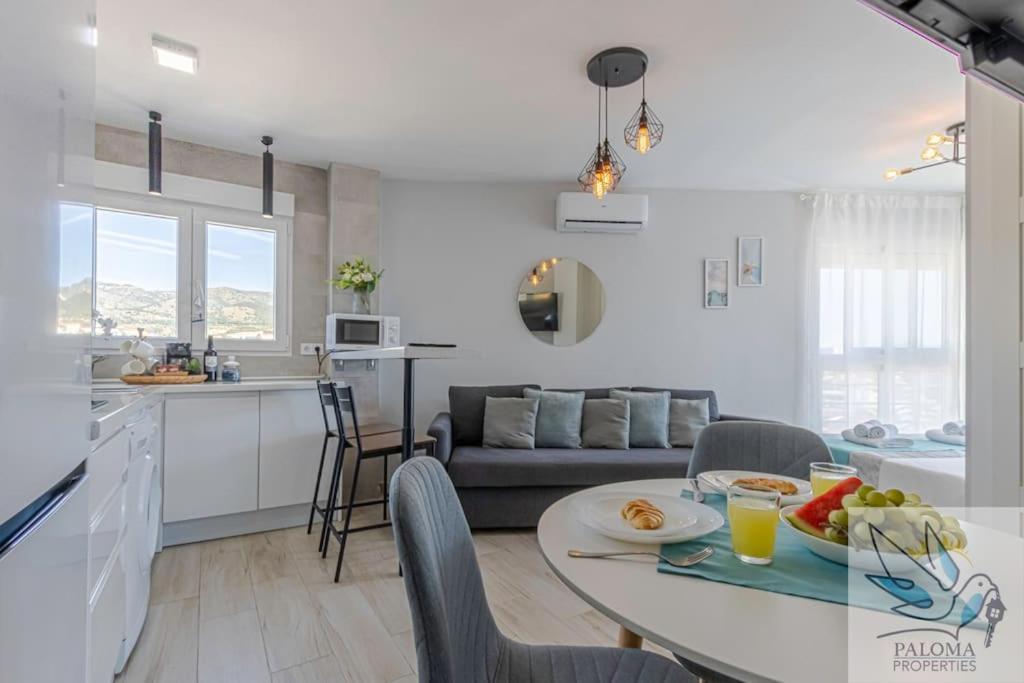 Wonderful Studio Apartment On The Beachfront Benalmadena Luaran gambar