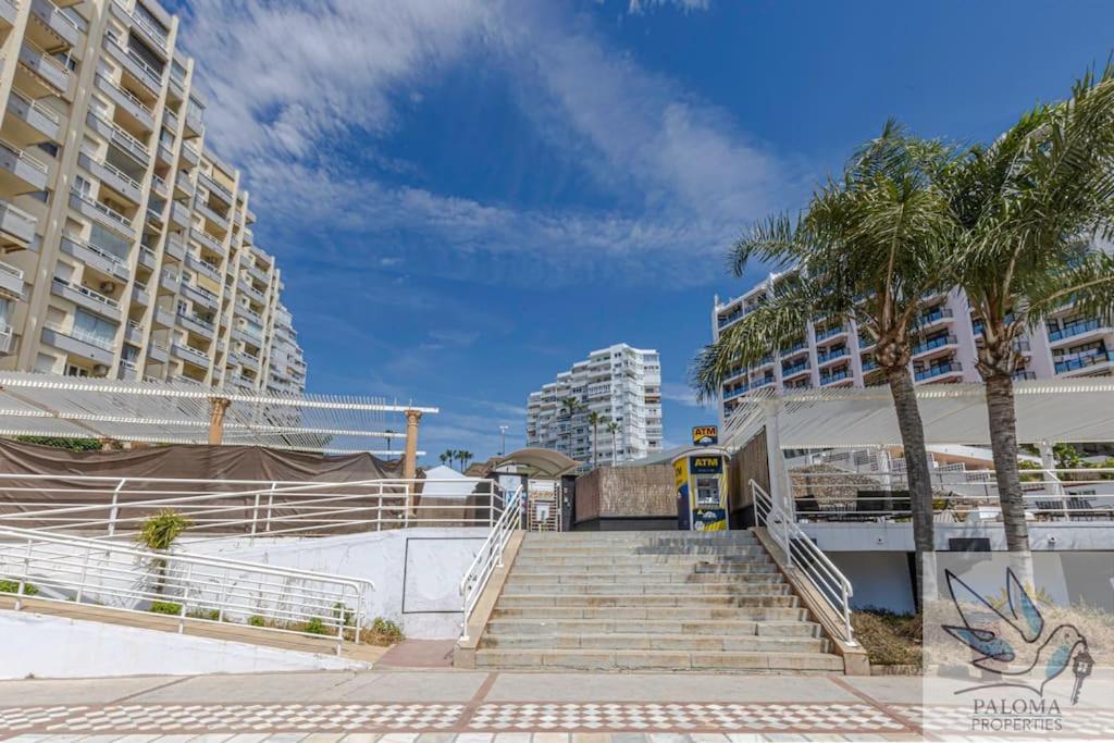 Wonderful Studio Apartment On The Beachfront Benalmadena Luaran gambar