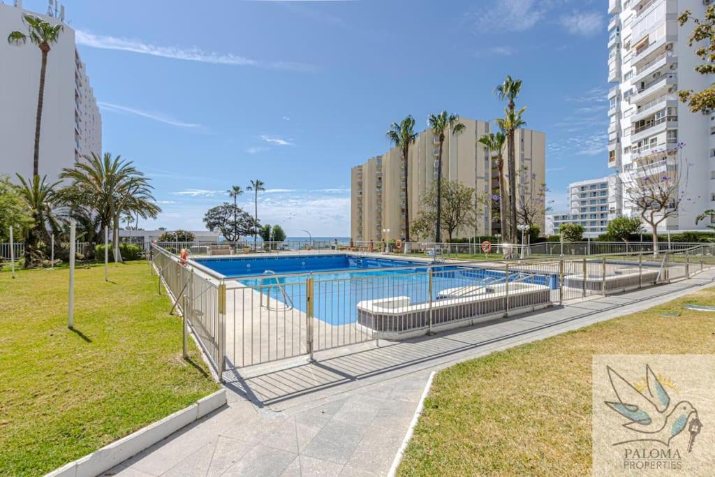 Wonderful Studio Apartment On The Beachfront Benalmadena Luaran gambar