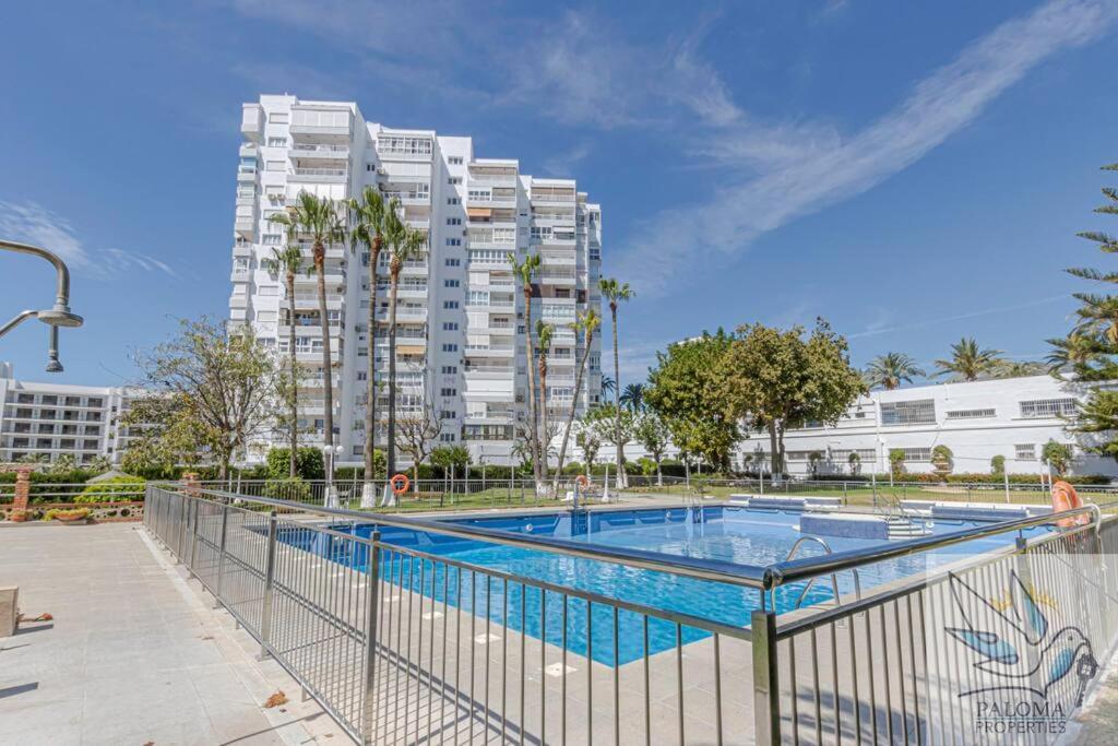 Wonderful Studio Apartment On The Beachfront Benalmadena Luaran gambar